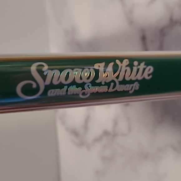 Walt Disney's Masterpiece Snow White and the Seven Dwarfs VHS Video #1524 - Picture 13 of 15